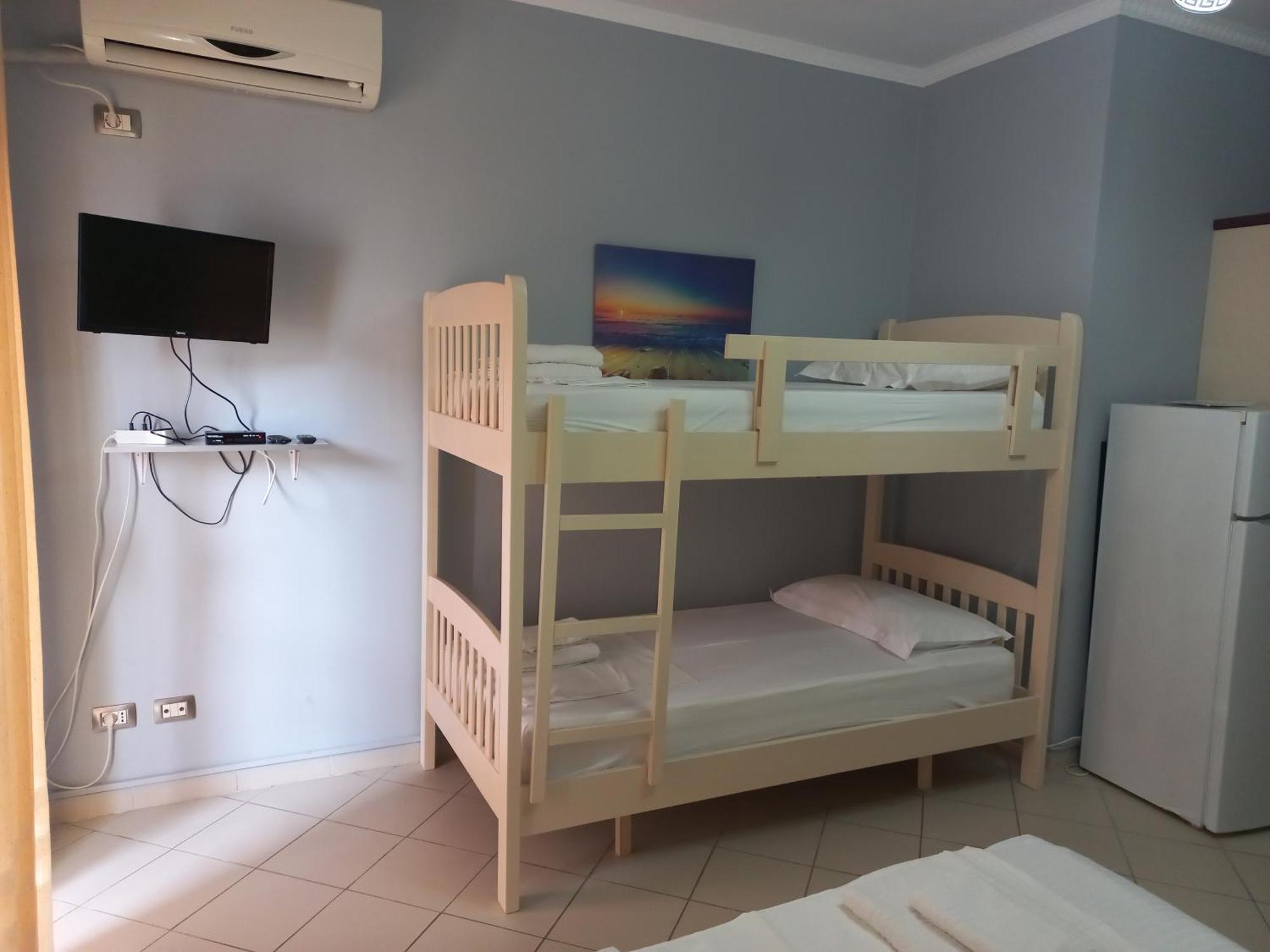Lungomare Apartament Sea View Vlorë Habitación foto