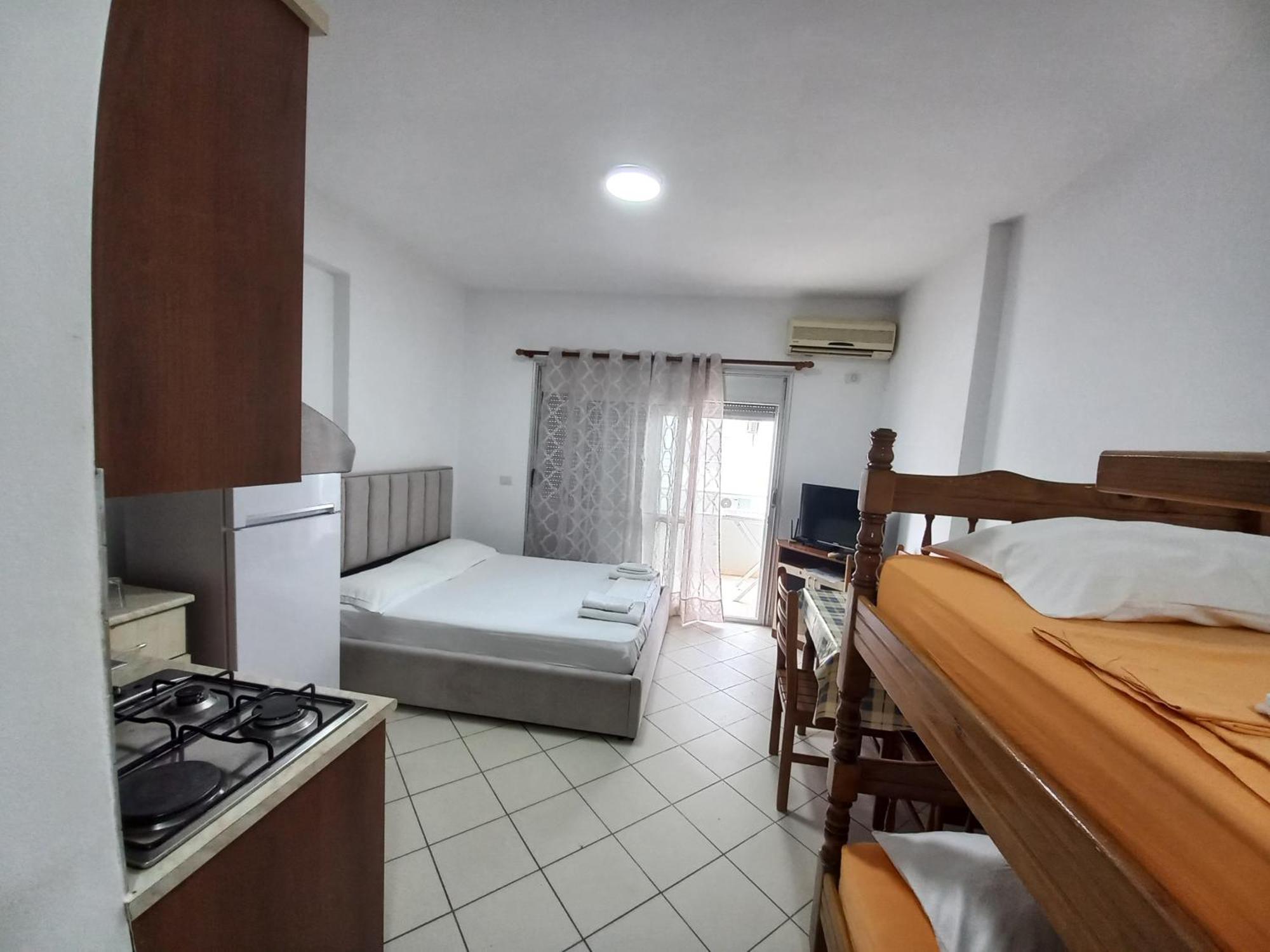 Lungomare Apartament Sea View Vlorë Habitación foto