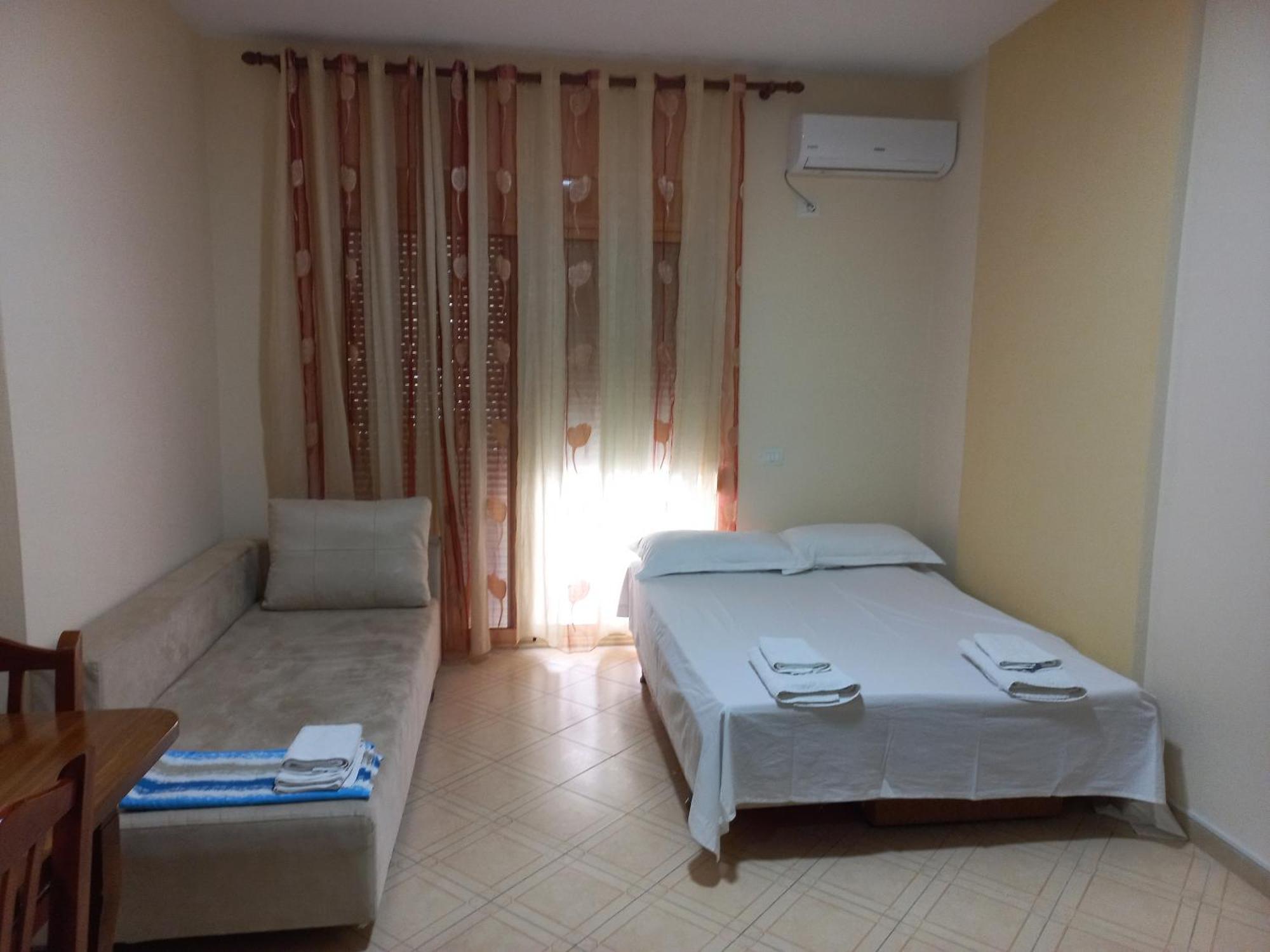 Lungomare Apartament Sea View Vlorë Habitación foto